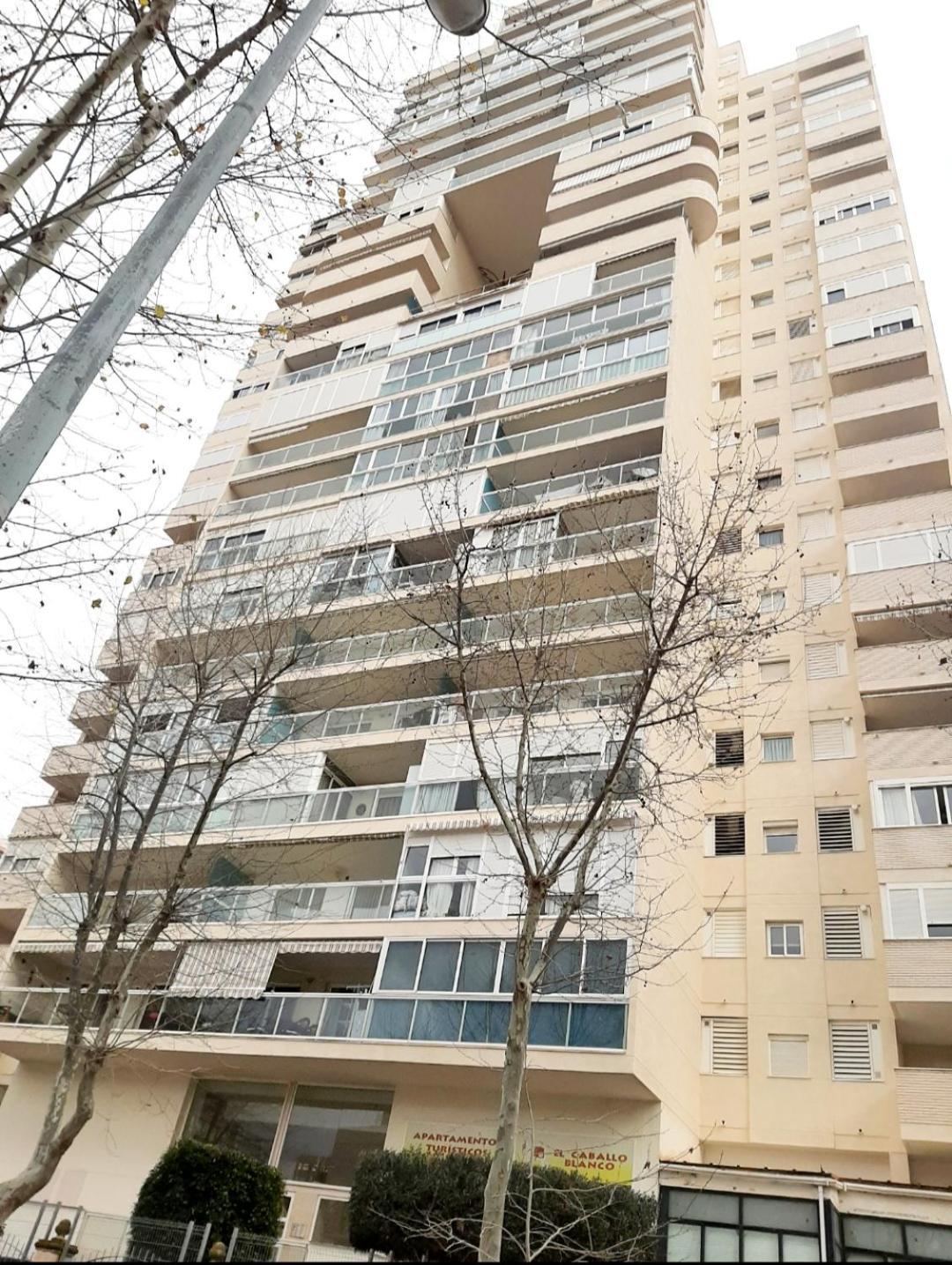 Vacanza Luxury Complex- Parking , Pool Only In The Summer , Rincon De Loix Appartement Benidorm Buitenkant foto